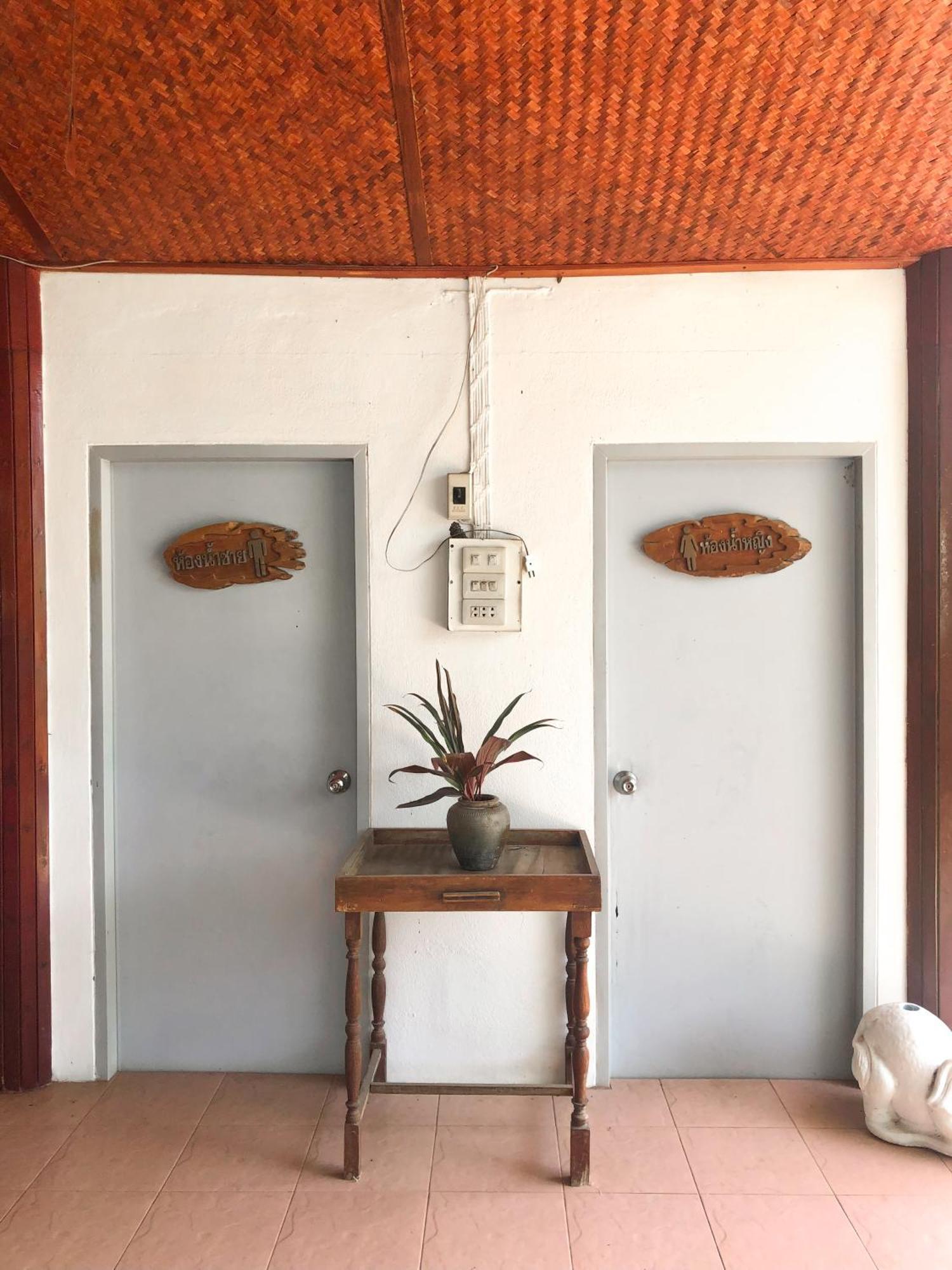 River Flow House Bangtanod Photharam Екстериор снимка