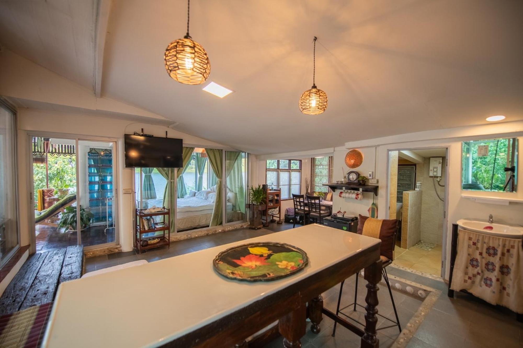 River Flow House Bangtanod Photharam Екстериор снимка
