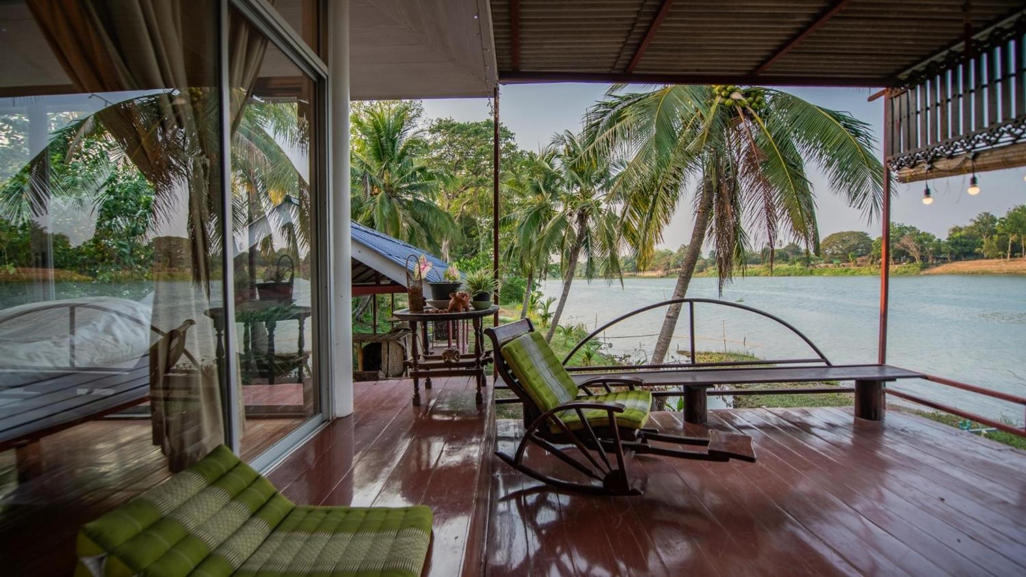 River Flow House Bangtanod Photharam Екстериор снимка