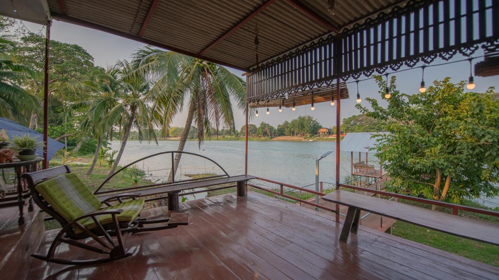River Flow House Bangtanod Photharam Екстериор снимка